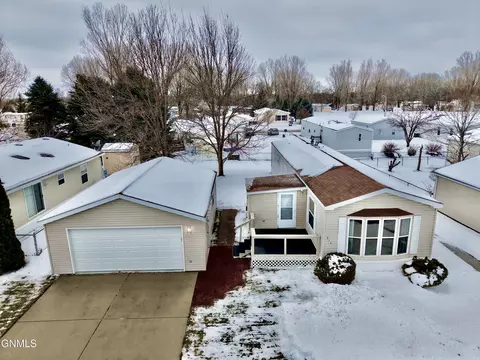314 Sussex St, Bismarck, ND 58504