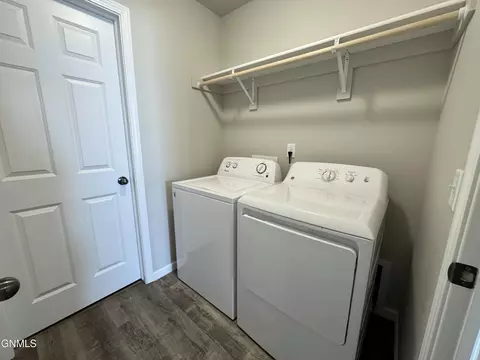 201 Kenner Loop, Bismarck, ND 58504 photo 9