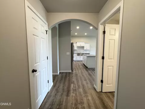 201 Kenner Loop, Bismarck, ND 58504 photo 3