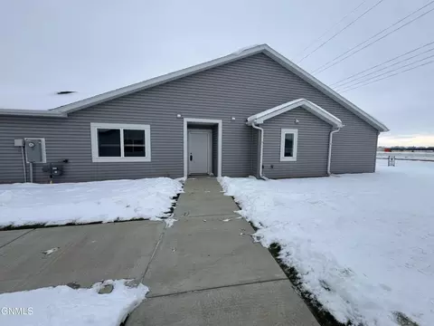 201 Kenner Loop, Bismarck, ND 58504 photo 12