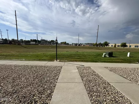 3161 Sullivan Loop, Lincoln, ND 58504 photo 51
