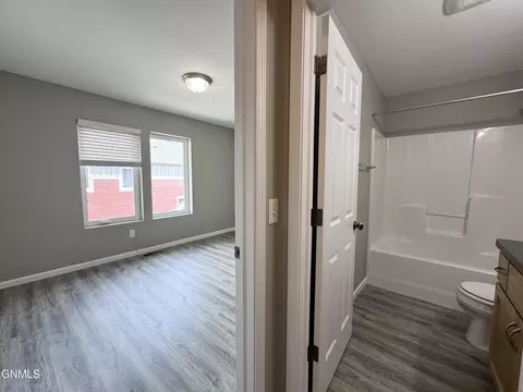 3161 Sullivan Loop, Lincoln, ND 58504 photo 41