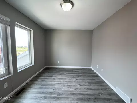 3161 Sullivan Loop, Lincoln, ND 58504 photo 44