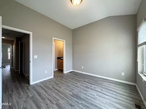 3161 Sullivan Loop, Lincoln, ND 58504 photo 6