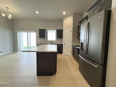 Kitchen - 110 Kenner Loop, Bismarck, ND 58504 photo 2 of 6