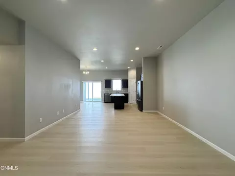 Living - 110 Kenner Loop, Bismarck, ND 58504 photo 3 of 3
