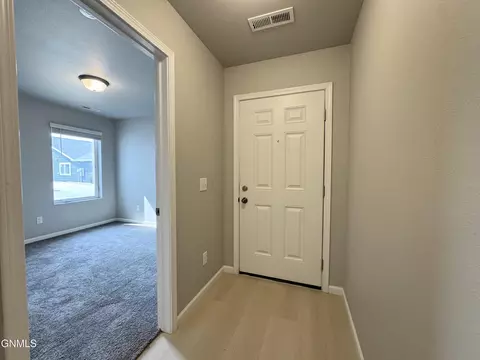 Entry Way - 110 Kenner Loop, Bismarck, ND 58504 photo 2 of 4