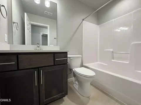 Bath - 110 Kenner Loop, Bismarck, ND 58504 photo 3 of 3