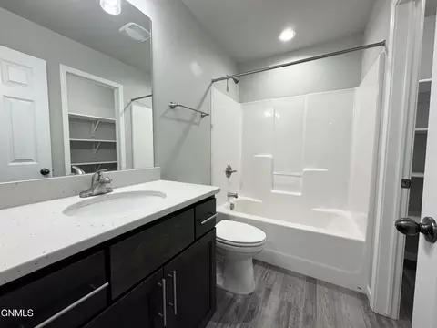 3310 Kenner Loop, Bismarck, ND 58504 photo 44