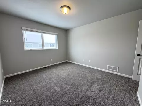 3310 Kenner Loop, Bismarck, ND 58504 photo 42