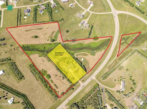 6800 Centennial Rd, Bismarck, ND 58503 photo 2