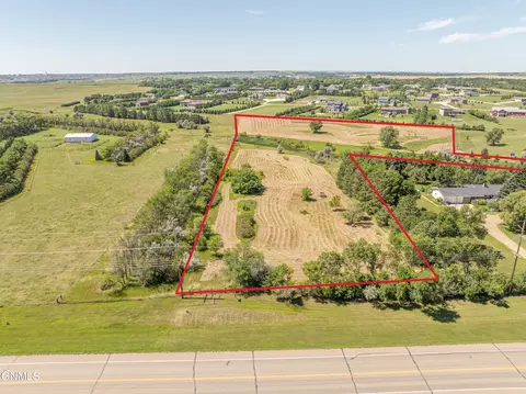 6800 Centennial Rd, Bismarck, ND 58503 photo 3