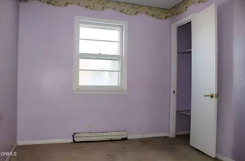 Bedroom - 1402 Main St S, Dickinson, ND 58601 photo 3 of 4