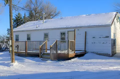 Exterior - 1402 Main St S, Dickinson, ND 58601 photo 3 of 3