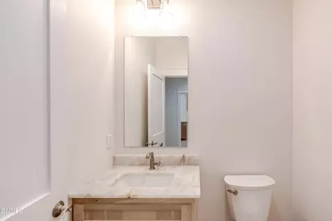 Bath - 3005 Peach Tree Dr, Bismarck, ND 58504 photo 1 of 12