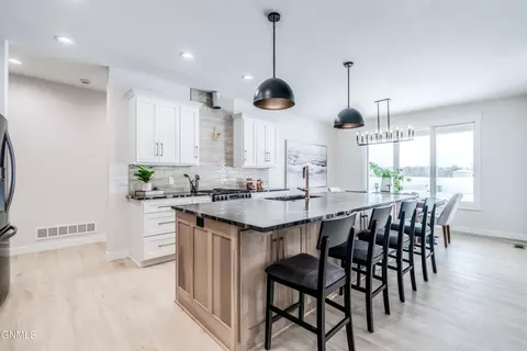 Kitchen - 3005 Peach Tree Dr, Bismarck, ND 58504 photo 2 of 10