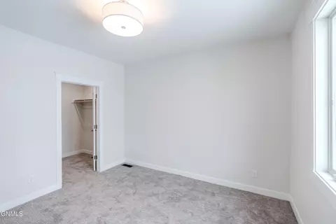 Bedroom - 3005 Peach Tree Dr, Bismarck, ND 58504 photo 6 of 8