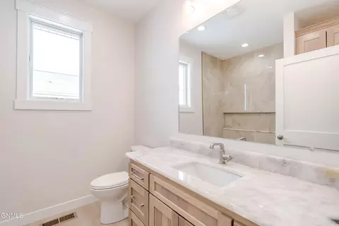 Bath - 3005 Peach Tree Dr, Bismarck, ND 58504 photo 9 of 12