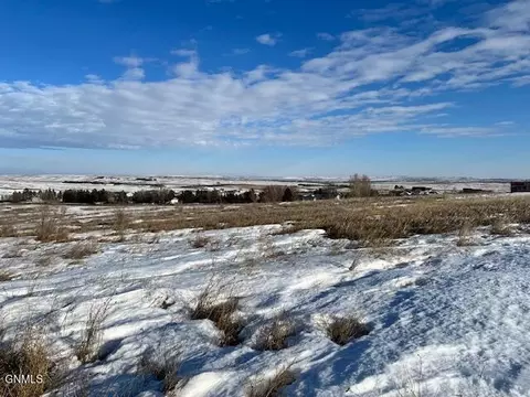 2700 Sage Ct, Watford City, ND 58854