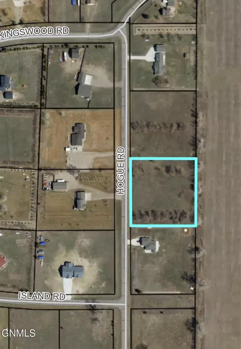 8609 Hogue Rd, Bismarck, ND 58503
