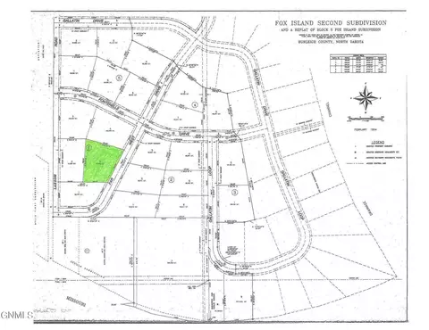 2370 Far West Dr, Bismarck, ND 58504