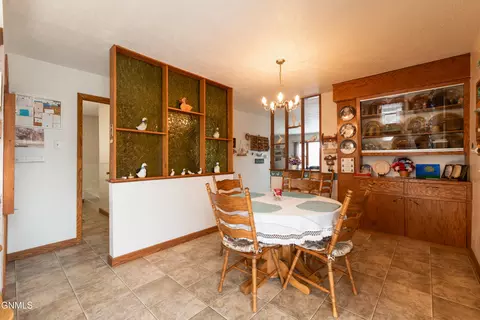 425 Interstate Ave NW, Bismarck, ND 58503 photo 14