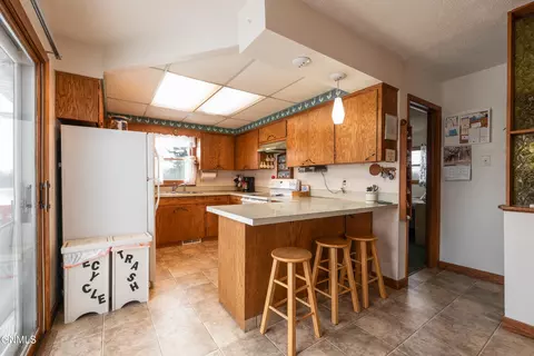 425 Interstate Ave NW, Bismarck, ND 58503 photo 3