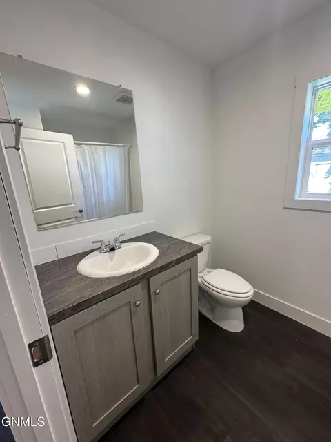 703 6th Ave SE, Mandan, ND 58554 photo 7