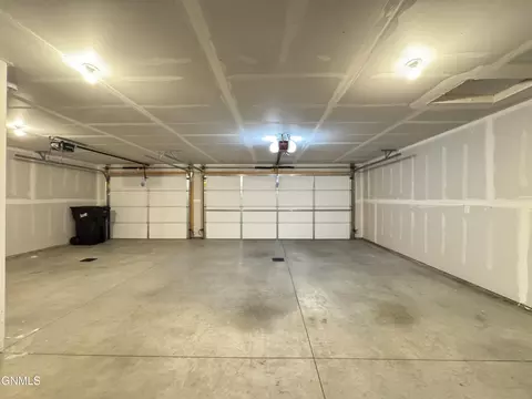109 Kenner Loop, Bismarck, ND 58504 photo 45