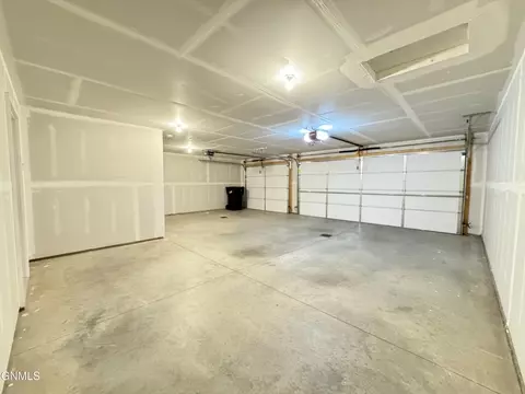 109 Kenner Loop, Bismarck, ND 58504 photo 46