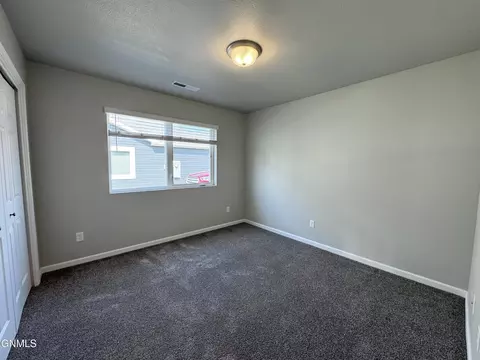 109 Kenner Loop, Bismarck, ND 58504 photo 9