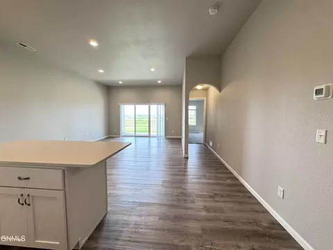 109 Kenner Loop, Bismarck, ND 58504 photo 19