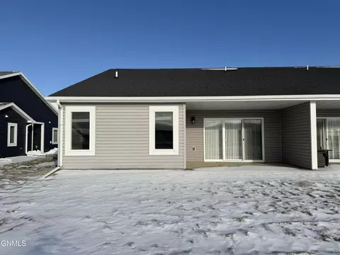 109 Kenner Loop, Bismarck, ND 58504 photo 13