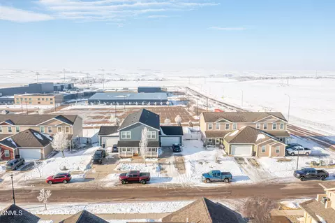 3605 Long Branch Ave, Williston, ND 58801