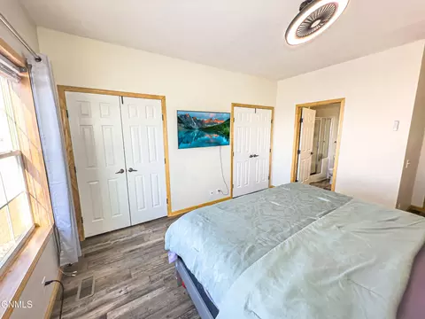 Bedroom - 3605 Long Branch Ave, Williston, ND 58801 photo 2 of 7