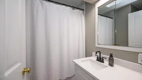 Bath - 57 Captain Marsh Dr, Mandan, ND 58554 photo 1 of 10