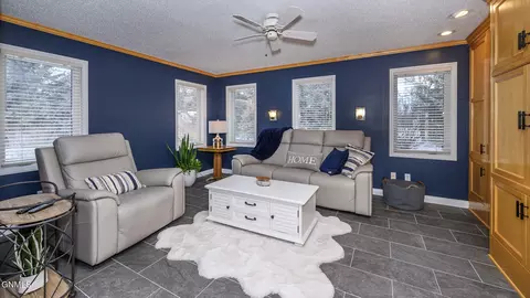 Living - 57 Captain Marsh Dr, Mandan, ND 58554 photo 4 of 5