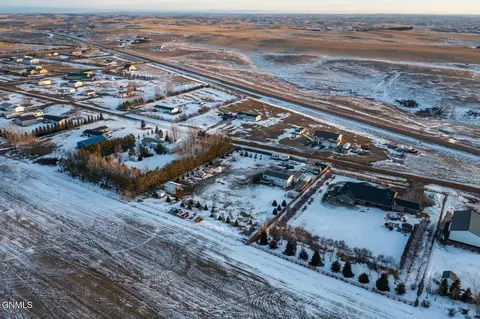 View/Area - 3139 Ken St N, Mandan, ND 58554 photo 2 of 2