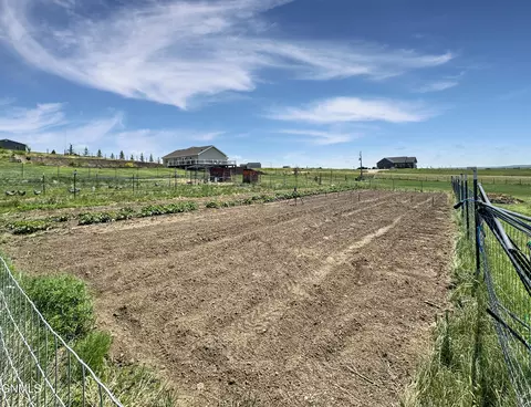 Exterior - 14753 Lambert St, Williston, ND 58801 photo 6 of 11