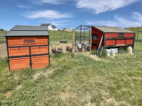 Exterior - 14753 Lambert St, Williston, ND 58801 photo 3 of 11