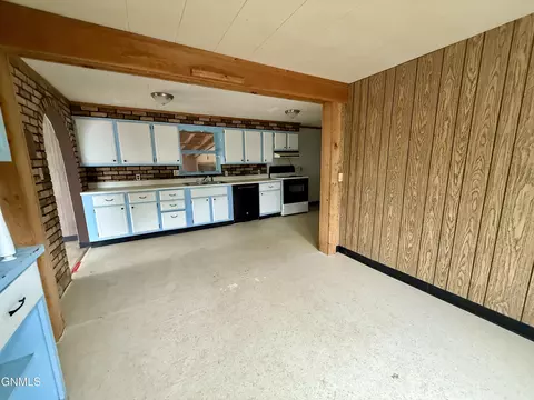 Kitchen - 510 Cascade St, Wolf Point, MT 59201 photo 1 of 2