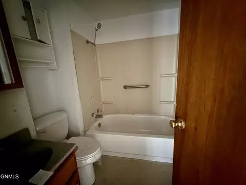 Bath - 510 Cascade St, Wolf Point, MT 59201 photo 1 of 2