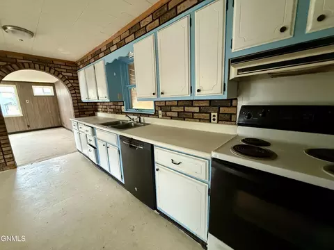 Kitchen - 510 Cascade St, Wolf Point, MT 59201 photo 2 of 2