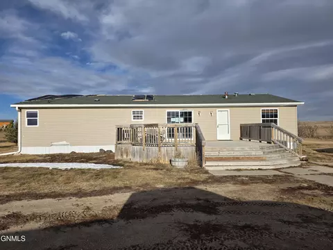 11698 44th St SW, Dickinson, ND 58601