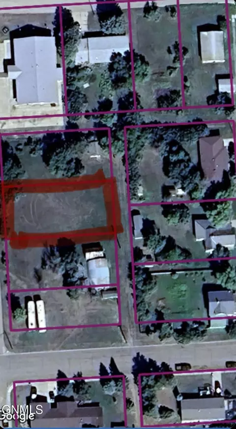 213 8th St S, New Salem, ND 58563
