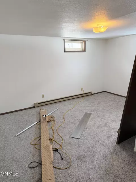 Bedroom - 116 5th St E, Napoleon, ND 58561 photo 3 of 3