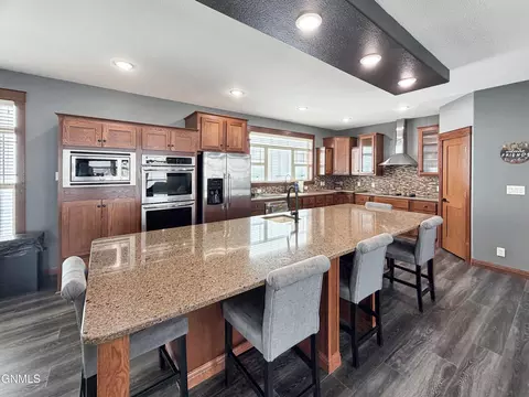 Kitchen - 14736 Lambert St, Williston, ND 58801 photo 2 of 3