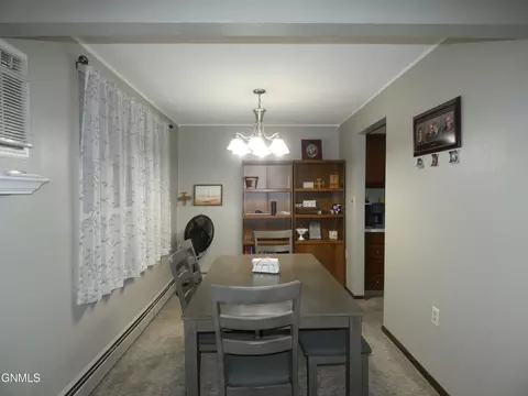 Dining - 607 Interstate Ave E, Bismarck, ND 58503 photo 2 of 3