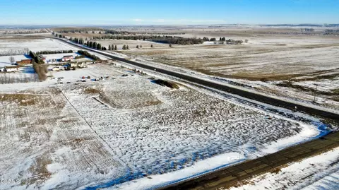 5120 Boulder Dr, Bismarck, ND 58504