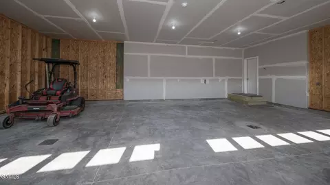 1709 Blackstone Loop E, Beulah, ND 58523 photo 37